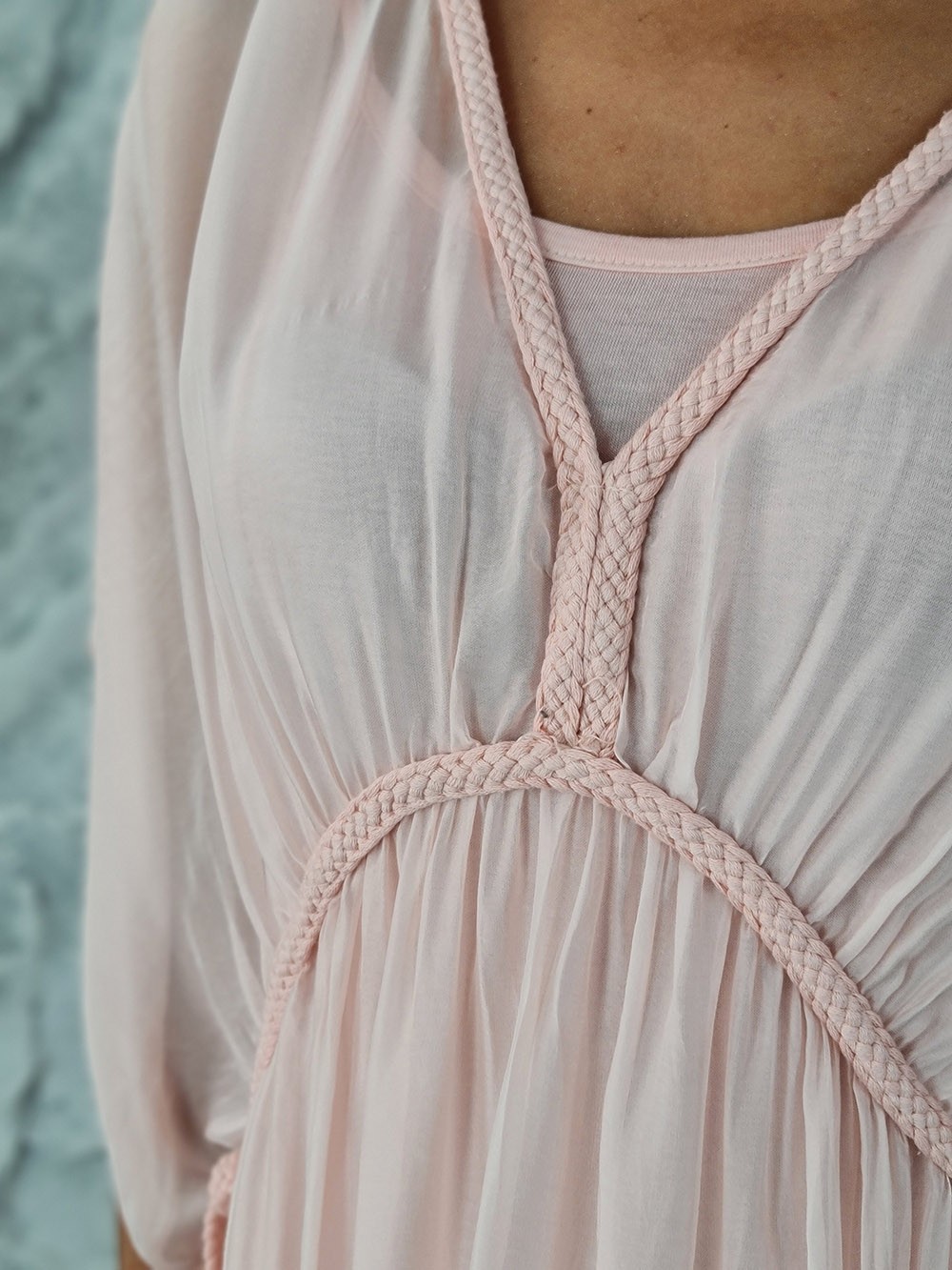 Платье Silk New с вышивкой косичкой пудра, фотография №4