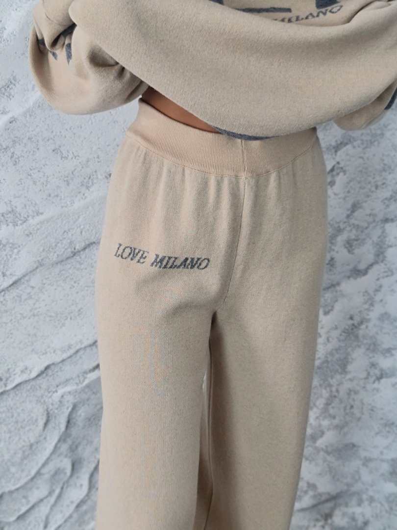 Костюм Barbara Alvisi джемпер и брюки песочный, фотография №7