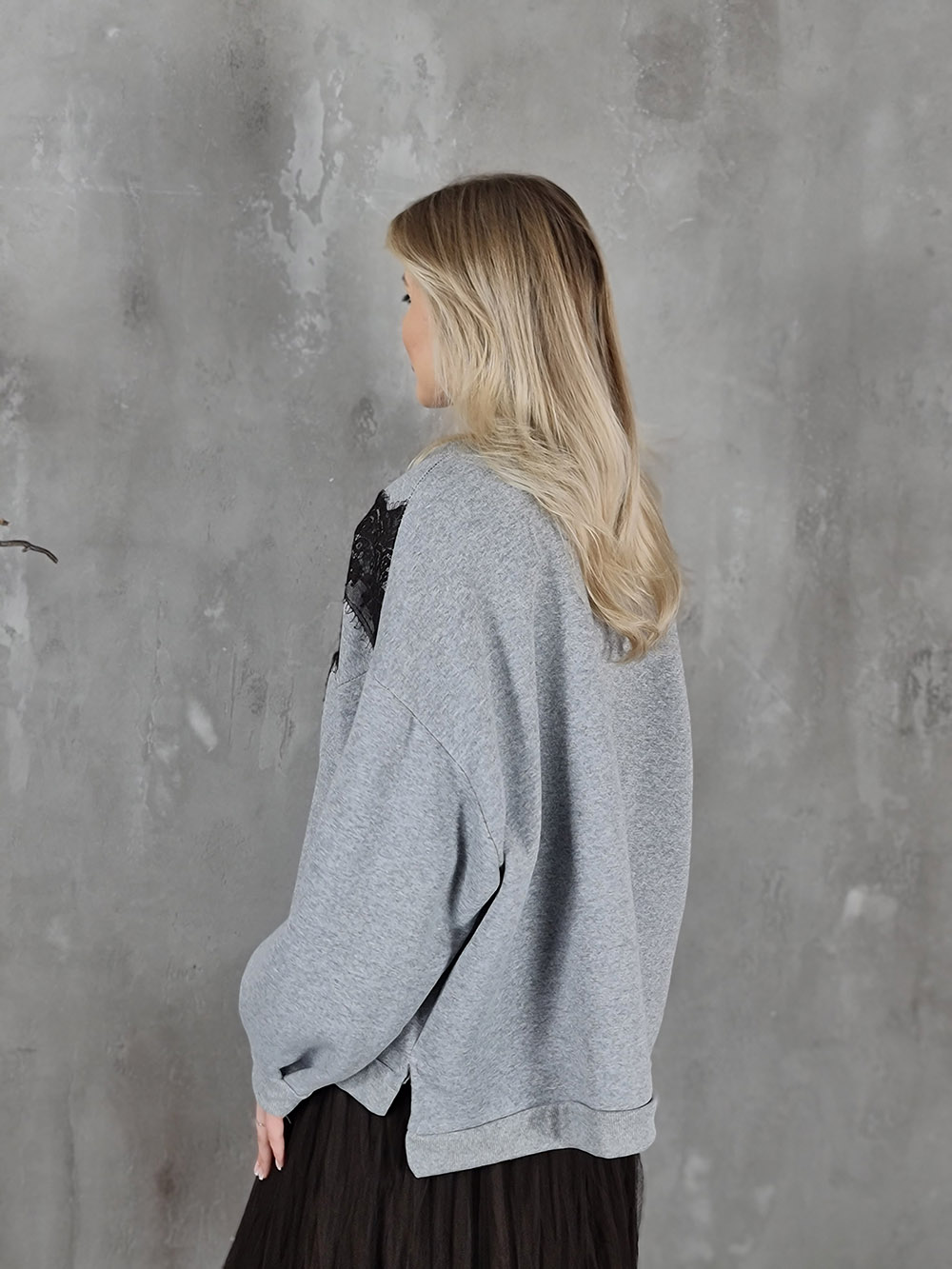 Свитшот на флисе Mitica&Co. с кружевом серый, фотография №4