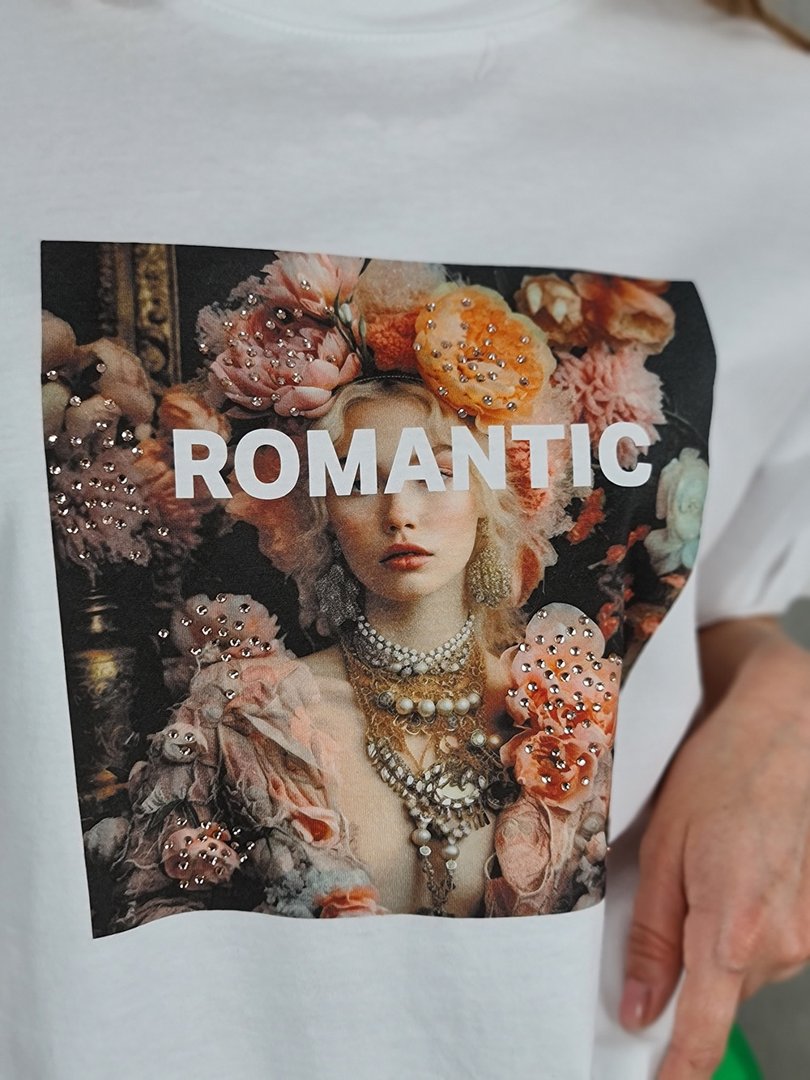 Футболка Imperial с девушкой и надписью ROMANTIC белая, фотография №2