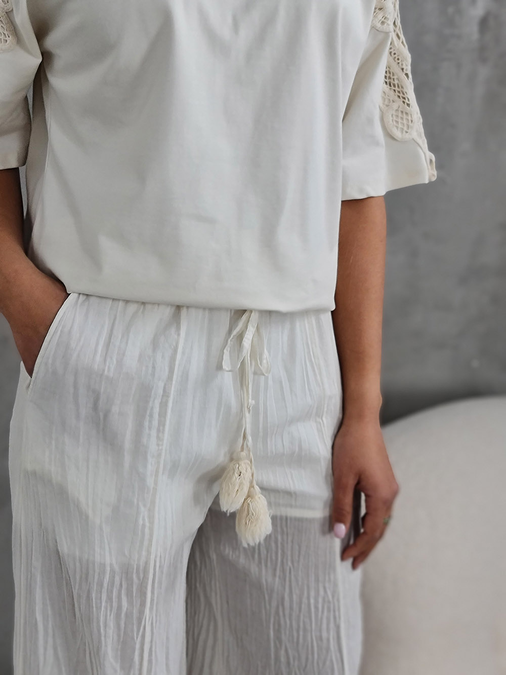 Брюки MIHOs прозрачные на завязках с помпончиком молочные , фотография №3