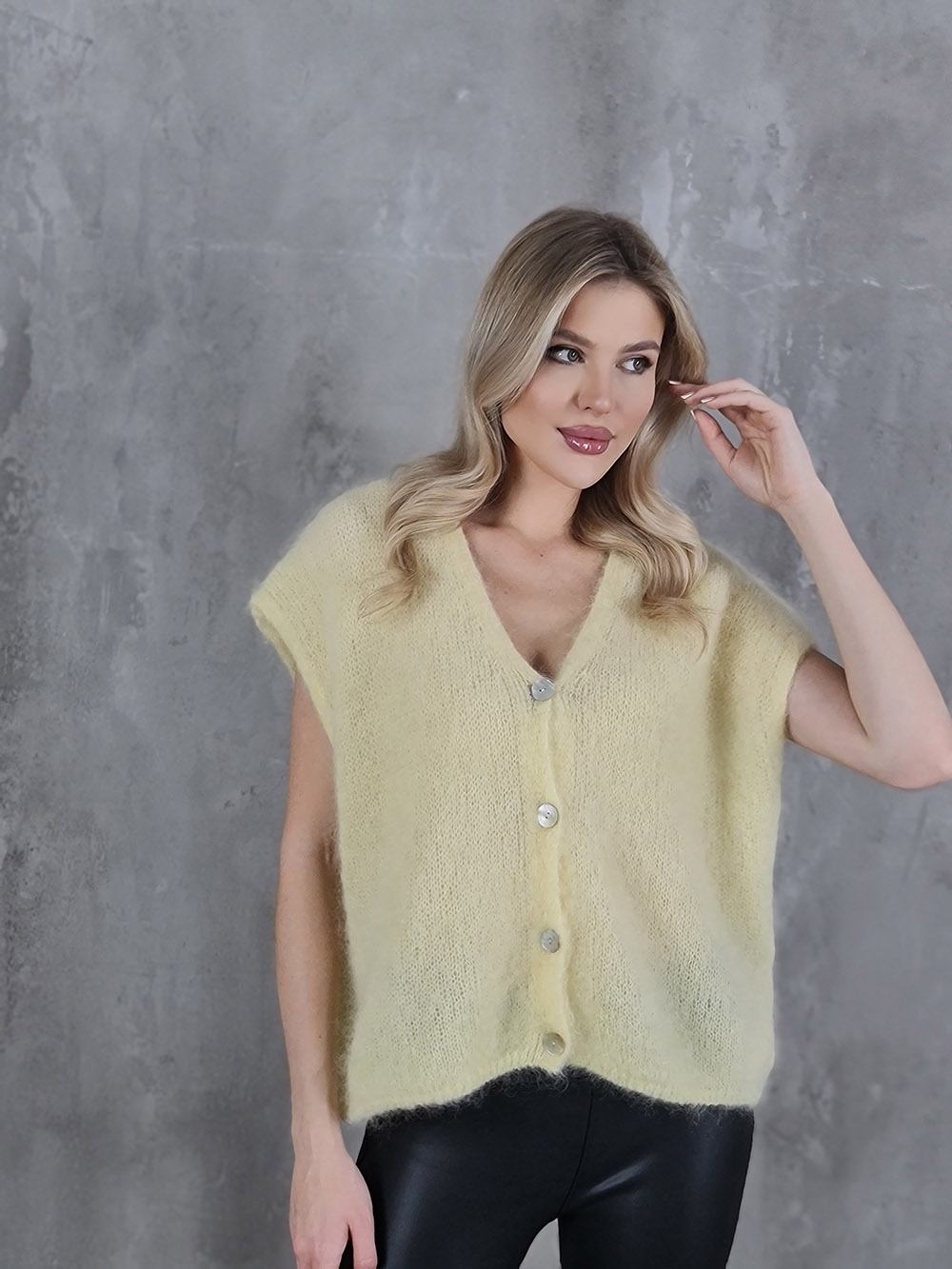 Жилет кид мохер плотная вязка желтый, фотография №2