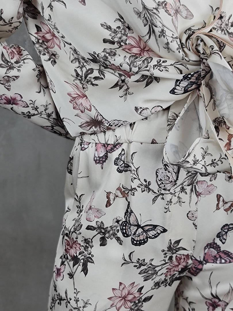 Костюм CLOTHÉ с розовыми бабочками кремовый, фотография №6