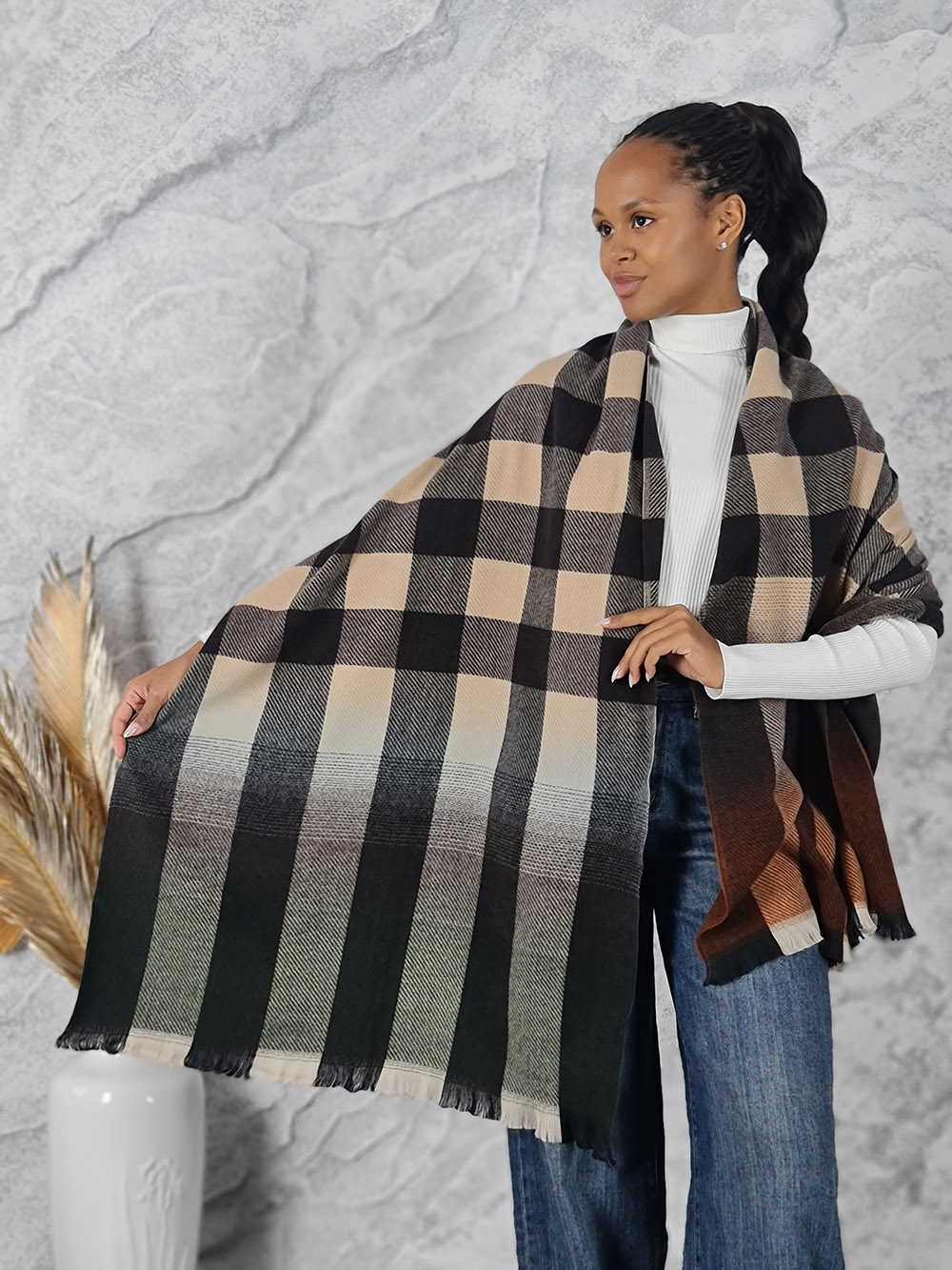 Палантин Katier в клеточку шоколад-зеленый, фотография №1