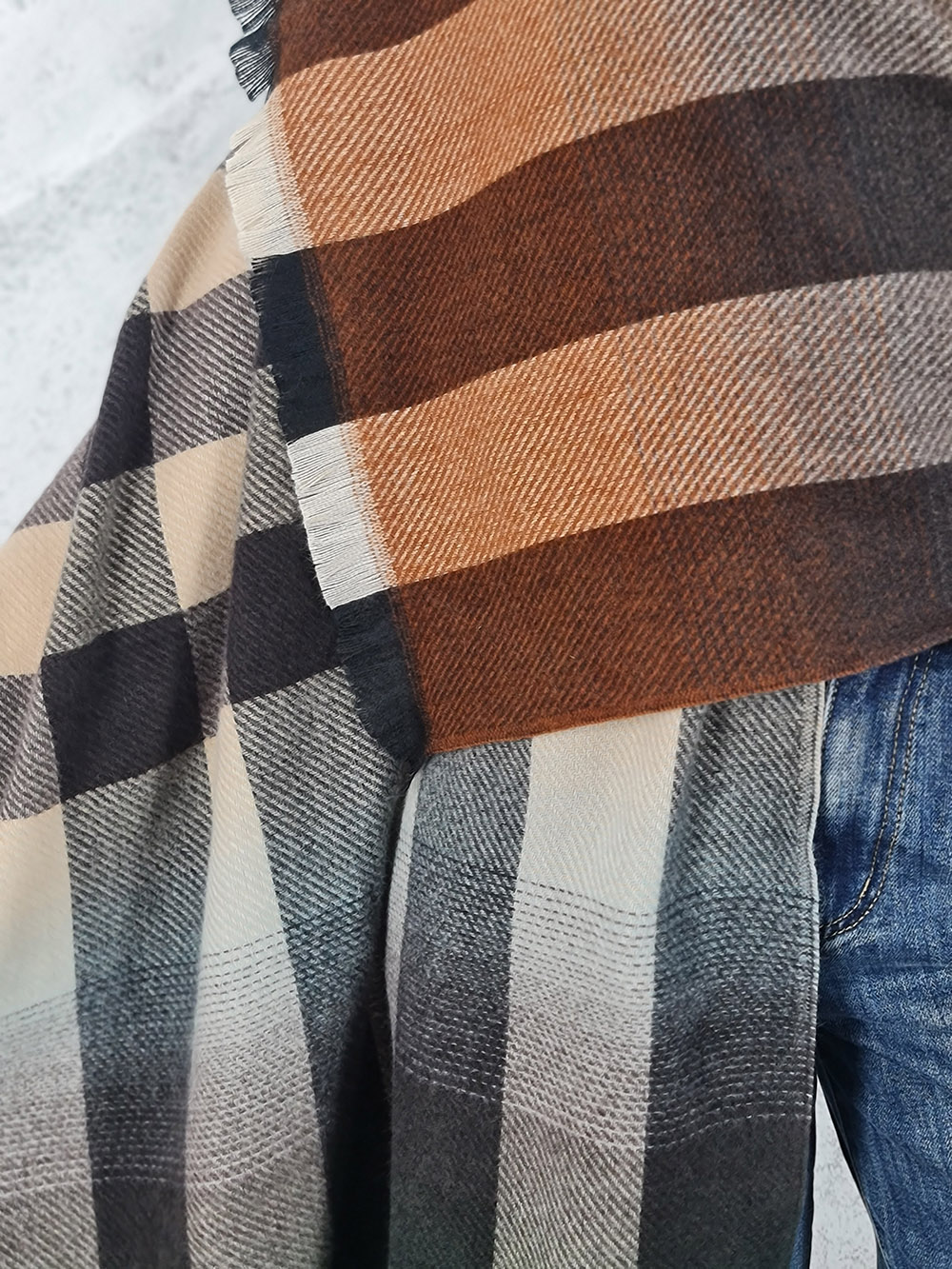 Палантин Katier в клеточку шоколад-зеленый, фотография №3