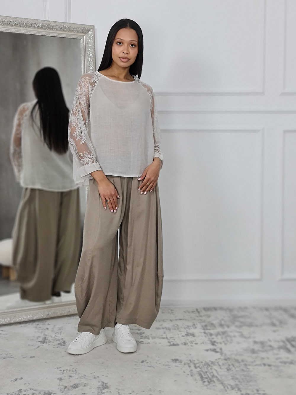 Блузка WI&CO с кружевными рукавами молочная , фотография №3