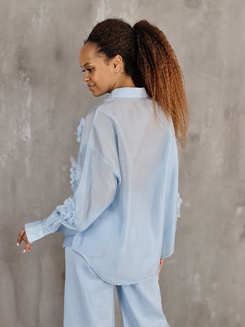 Рубашка J-Clair с пришитыми цветами голубая, фотография №4