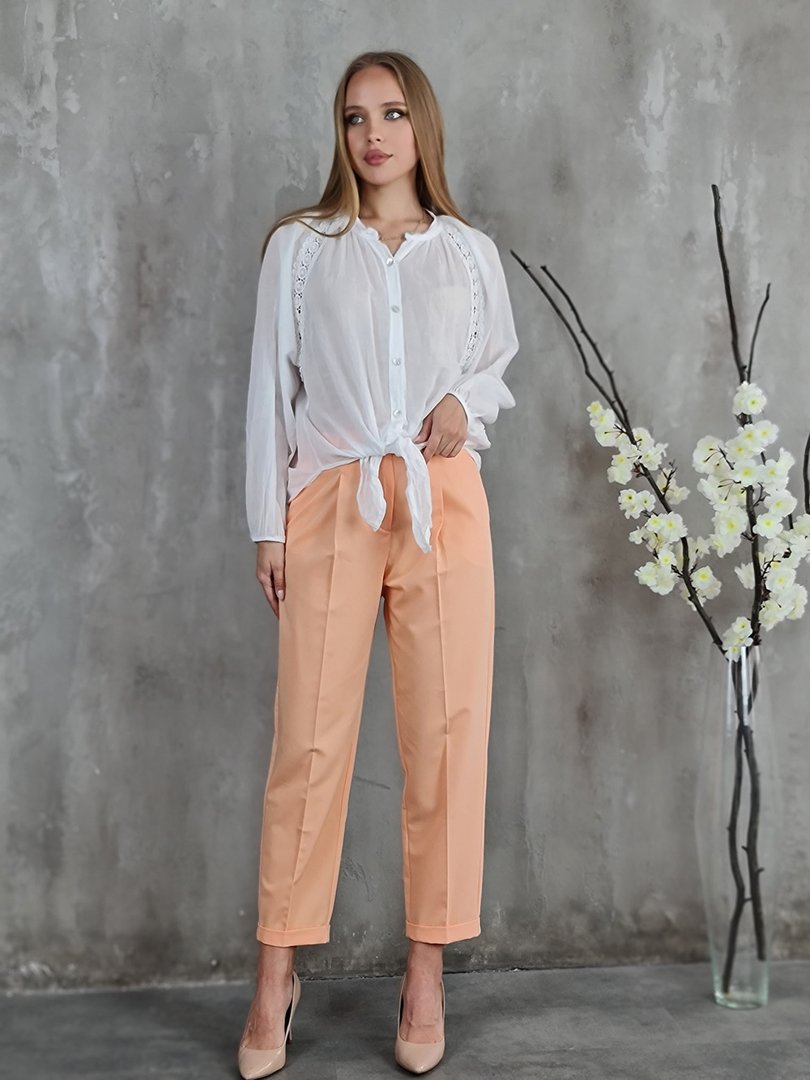 Рубашка MIHO'S с кружевными вставками на пройме белая, фотография №2