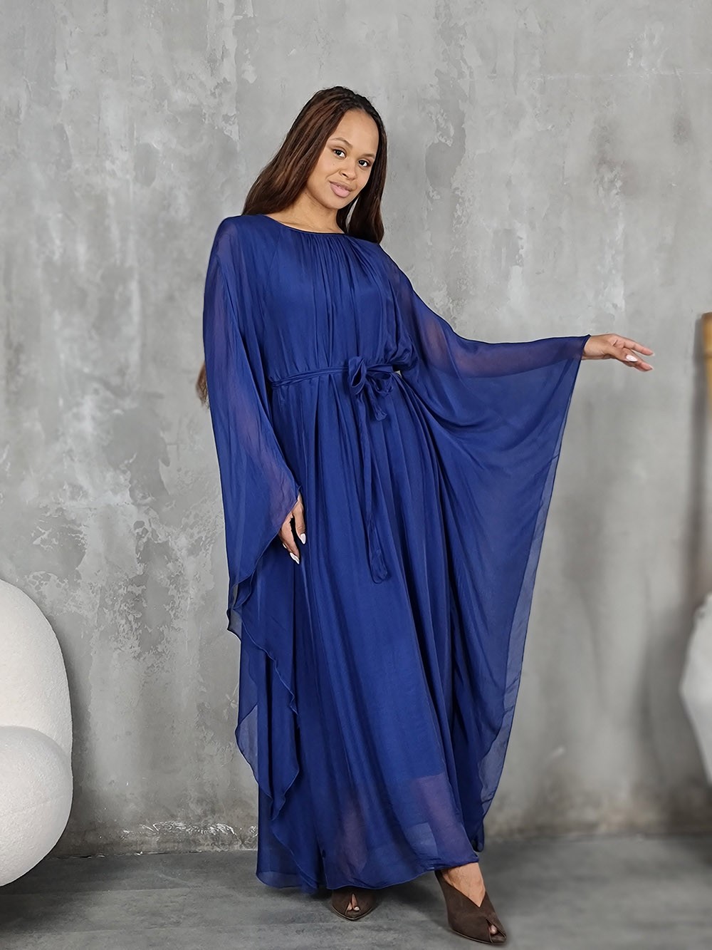 Платье CLOTHÉ с поясом и рукавами летучая мышь синее, фотография №1