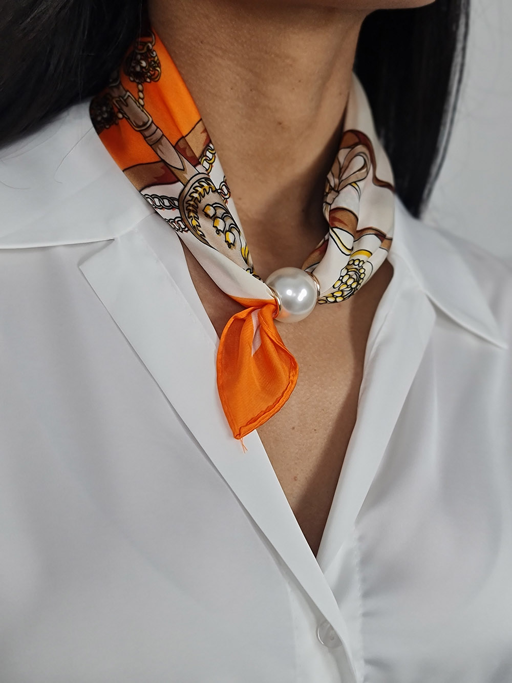 Украшение-аксессуар на шею с жемчужинкой оранжевое , фотография №1