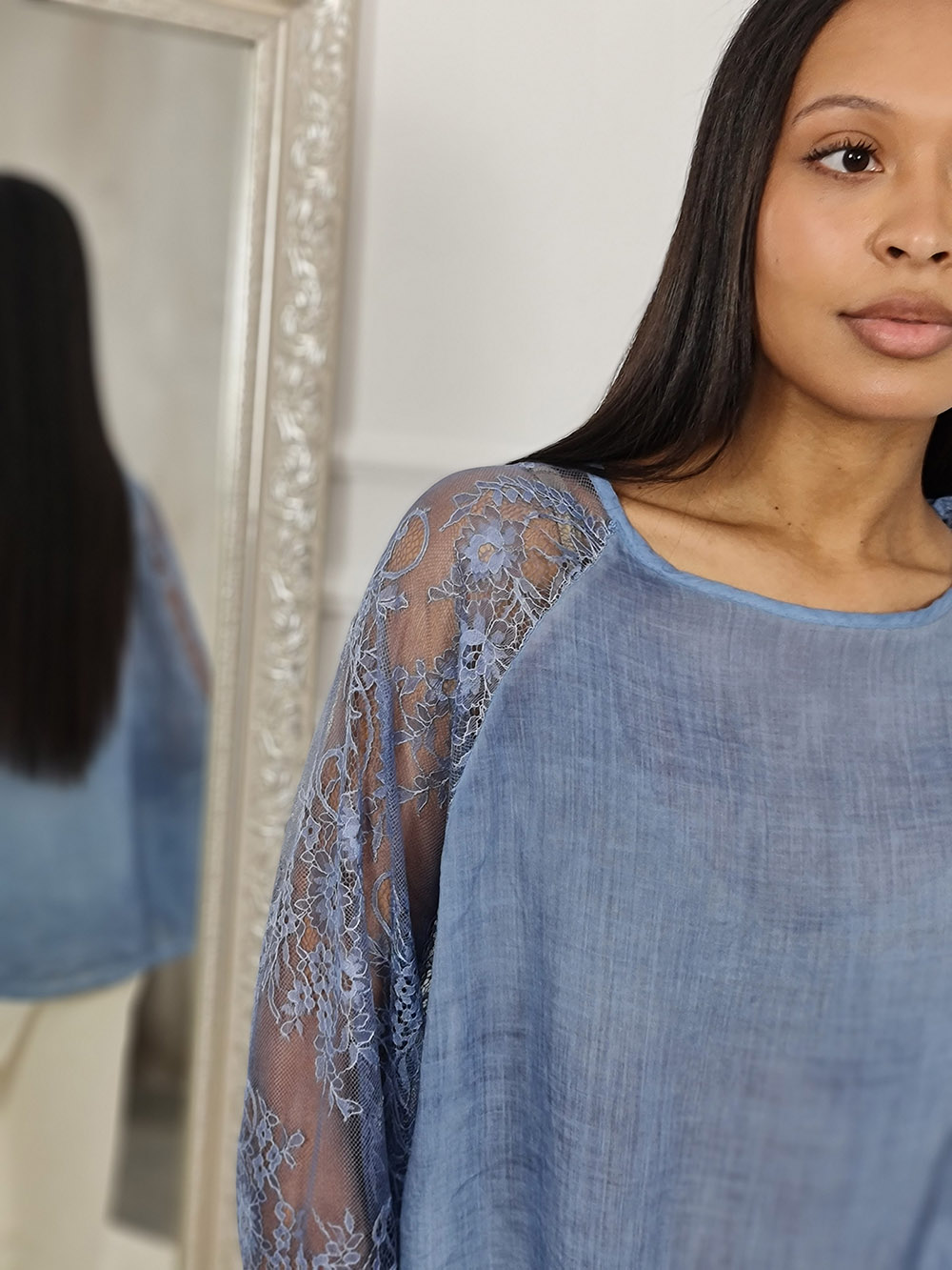 Блузка WI&CO с кружевными рукавами синяя , фотография №2