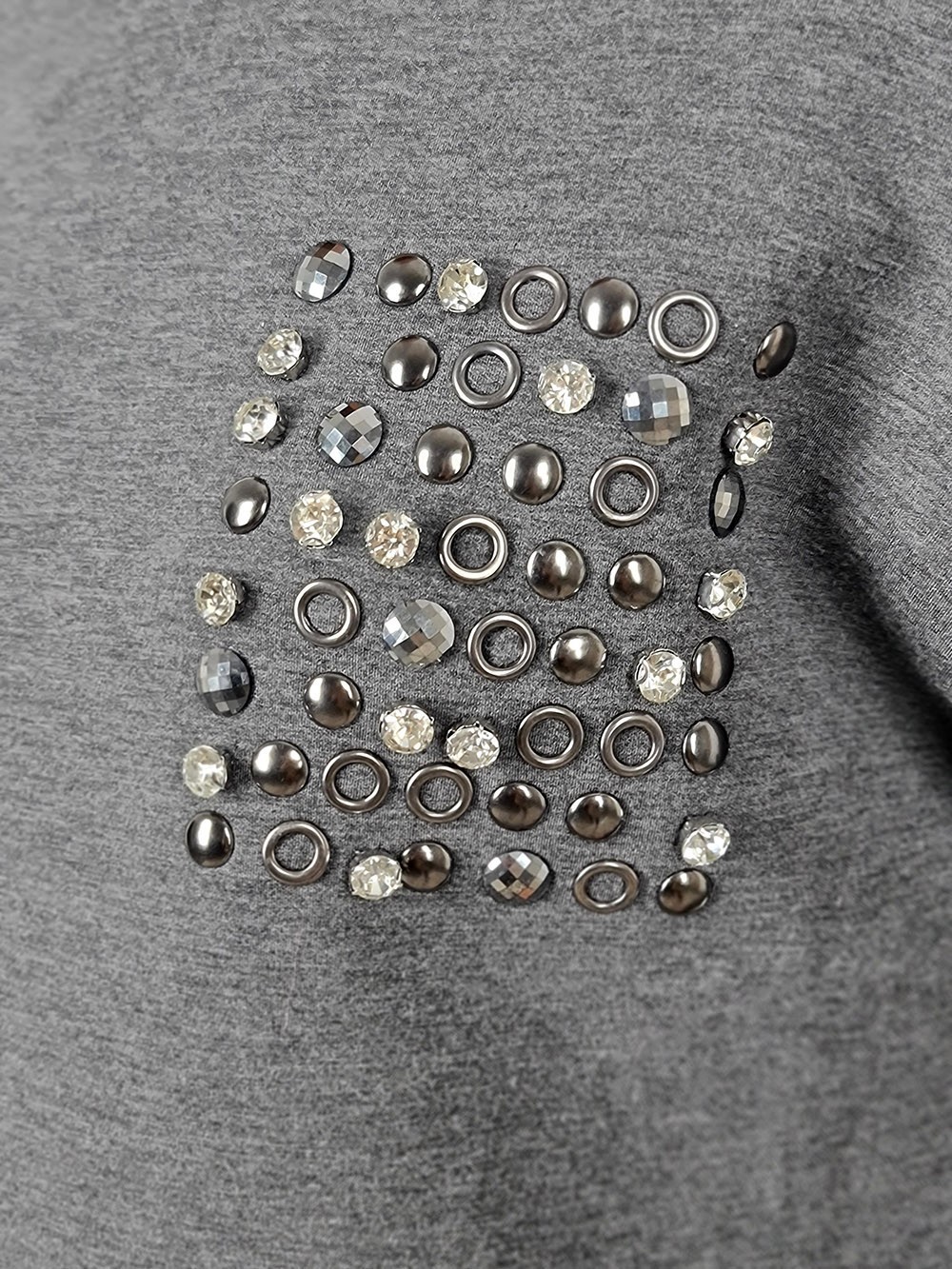 Костюм Rosa Shock с камнями на груди графит, фотография №5