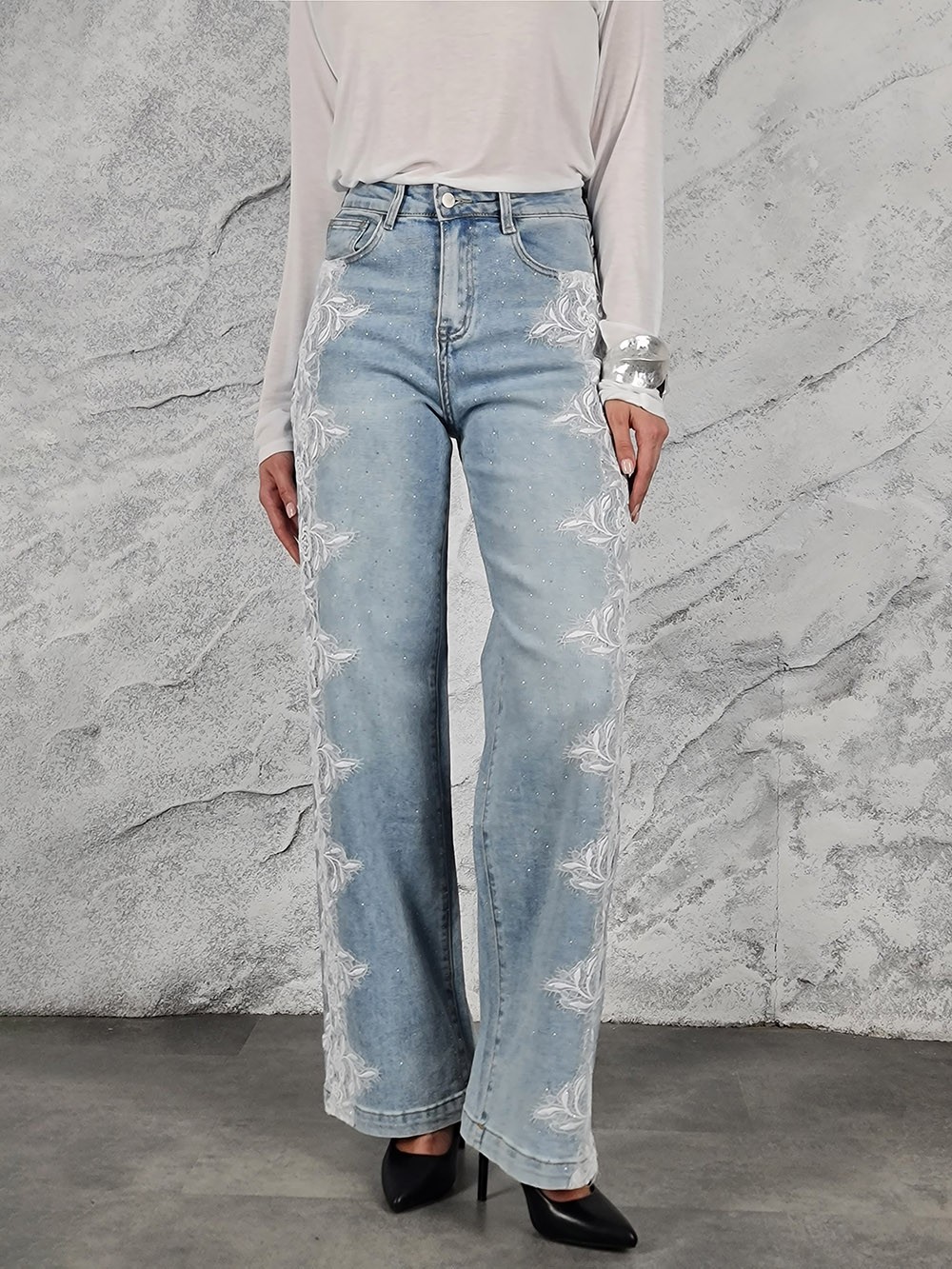 Джинсы FLEXMODA с вышивкой на бокам голубые, фотография №1