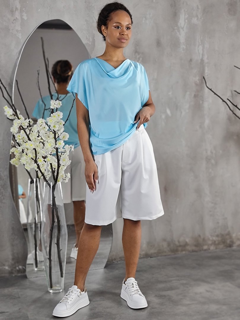 Блузка Imperial со сборкой на декольте атласная голубая, фотография №4