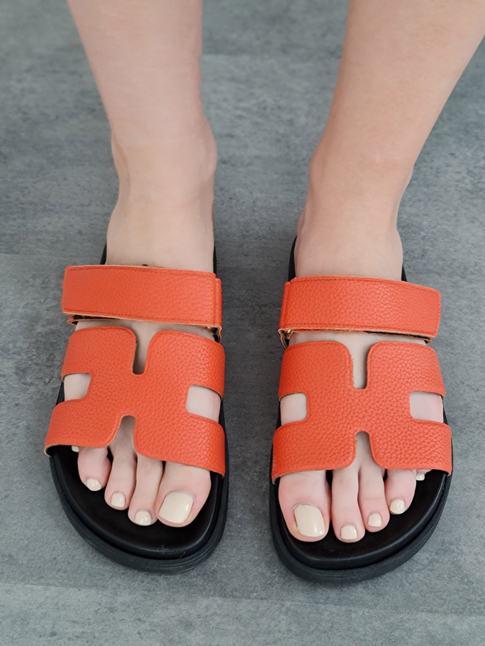 Сандали оранжевые на ремешке , фотография №1