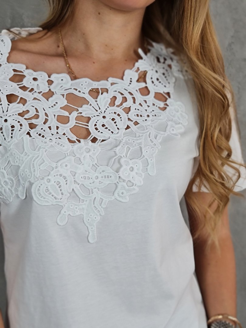 Футболка Y.Two с кружевной вставкой на плече белая, фотография №4