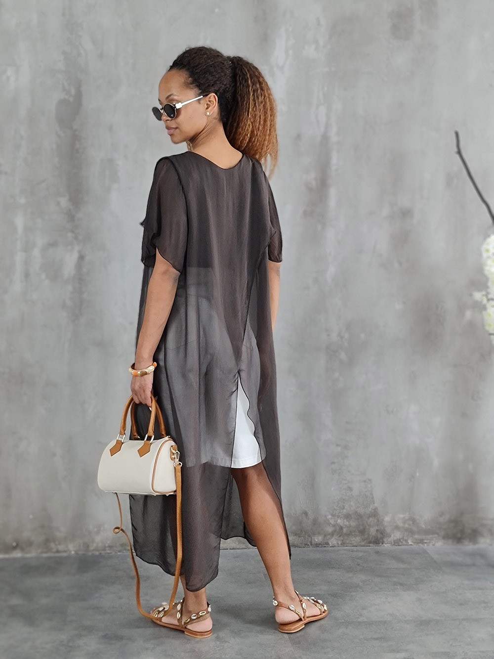 Туника Silk New с удлиненными элементами по бокам шоколад, фотография №2