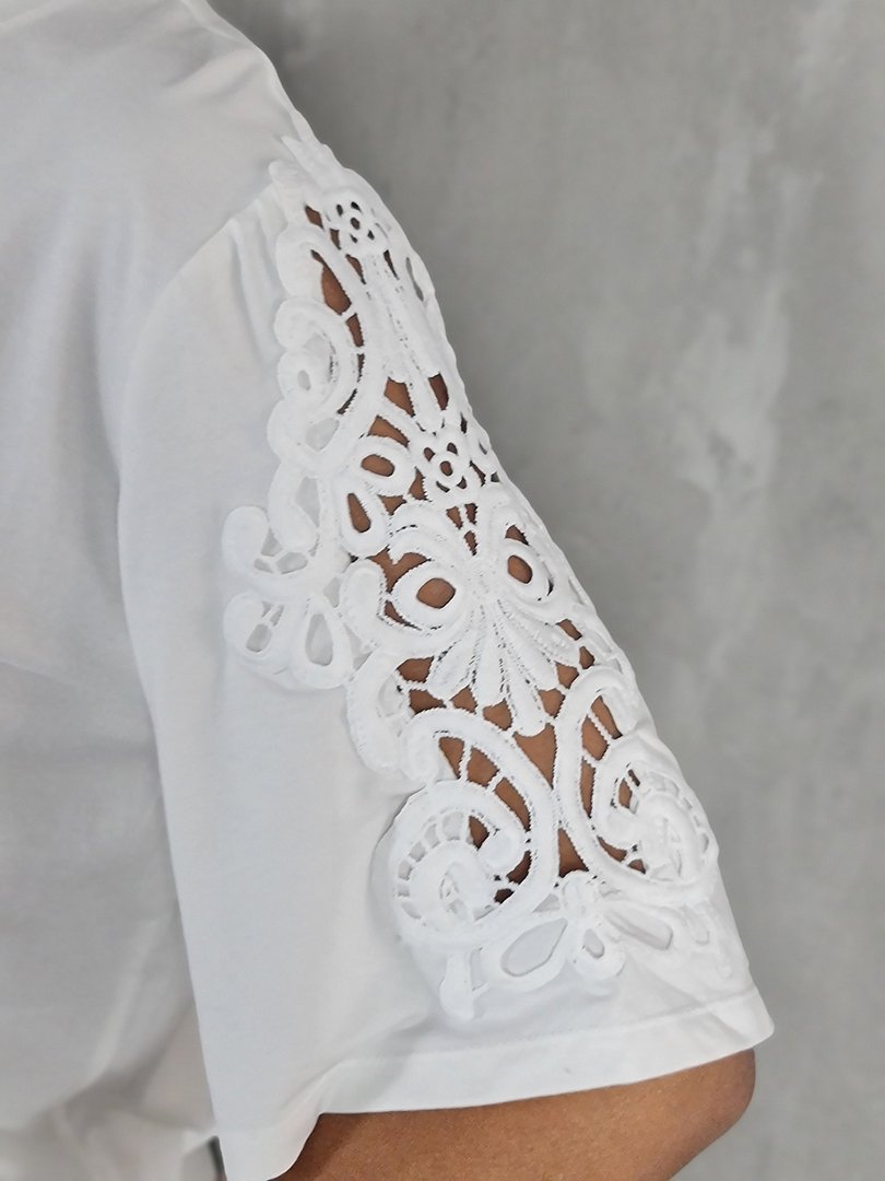Футболка li.fe style с кружевом на рукавах белая, фотография №3