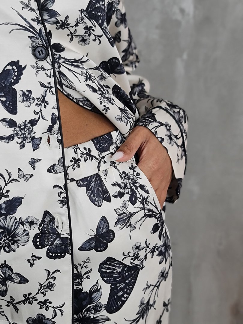 Костюм CLOTHÉ с черными бабочками молочный, фотография №5