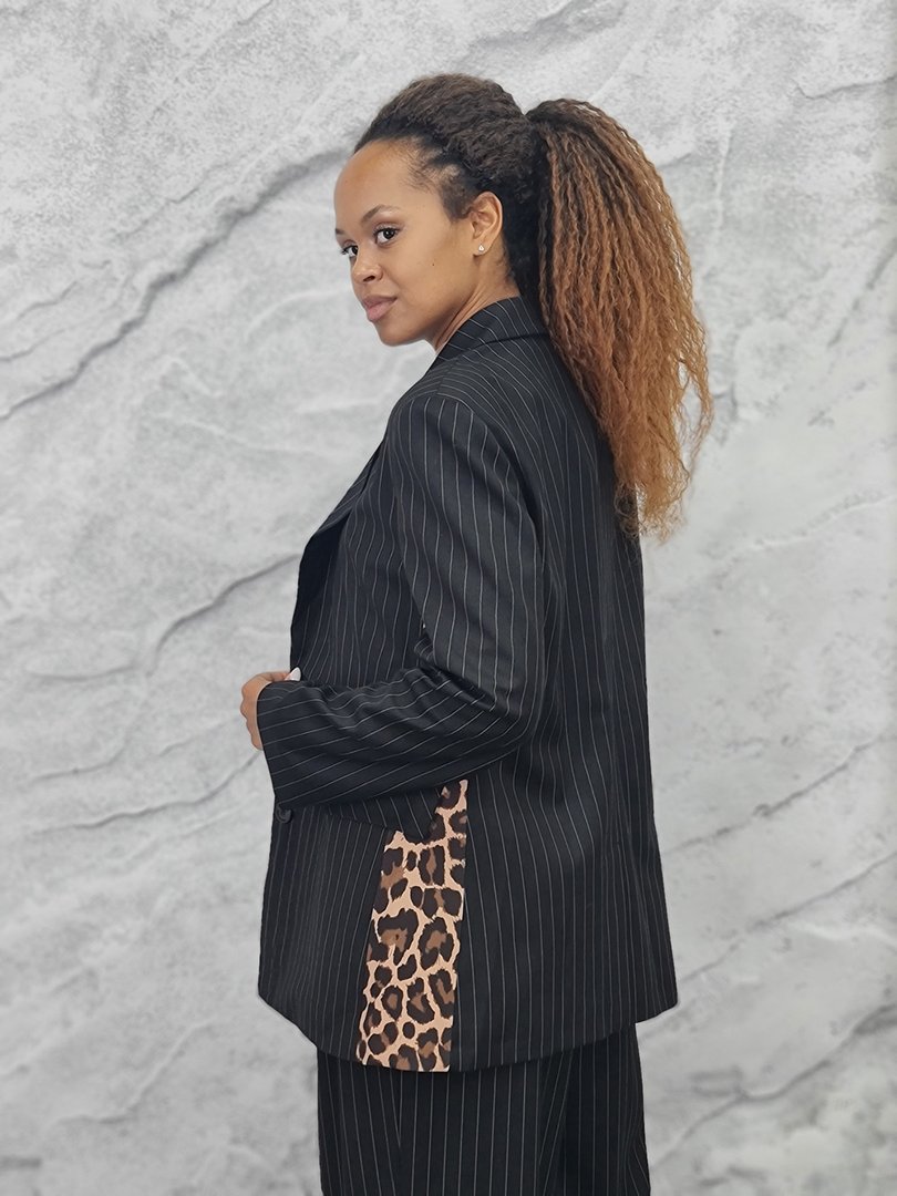 Пиджак Imperial в полоску с леопардовыми вставками побокам черный, фотография №2