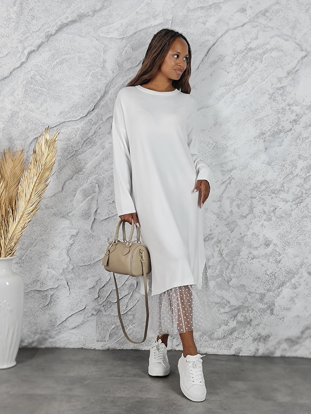 Платье BEAUTY WOMEN трикотажное с сеткой внизу белое, фотография №2