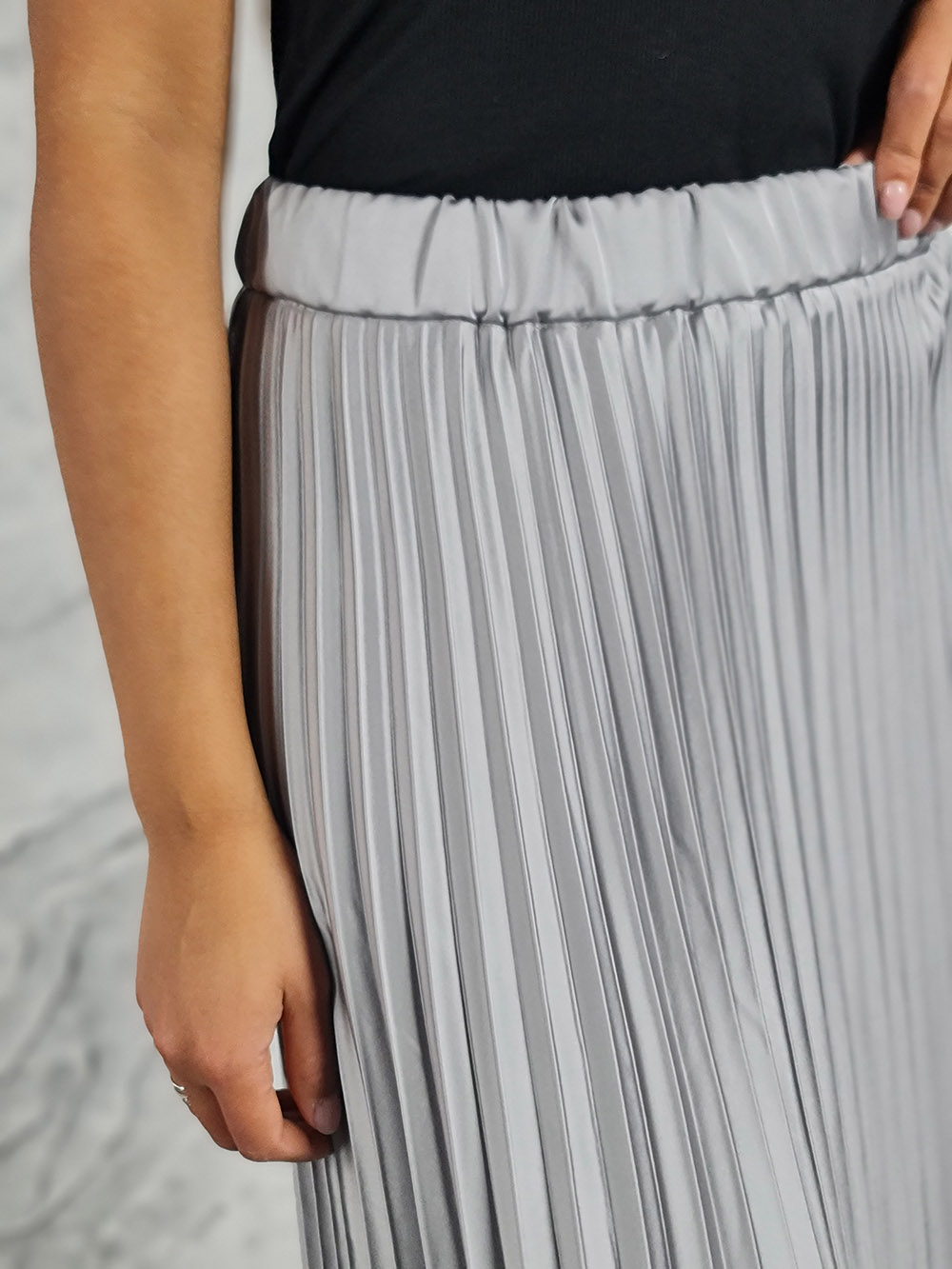 Юбка CLOTHÉ атласная плиссе серая, фотография №4