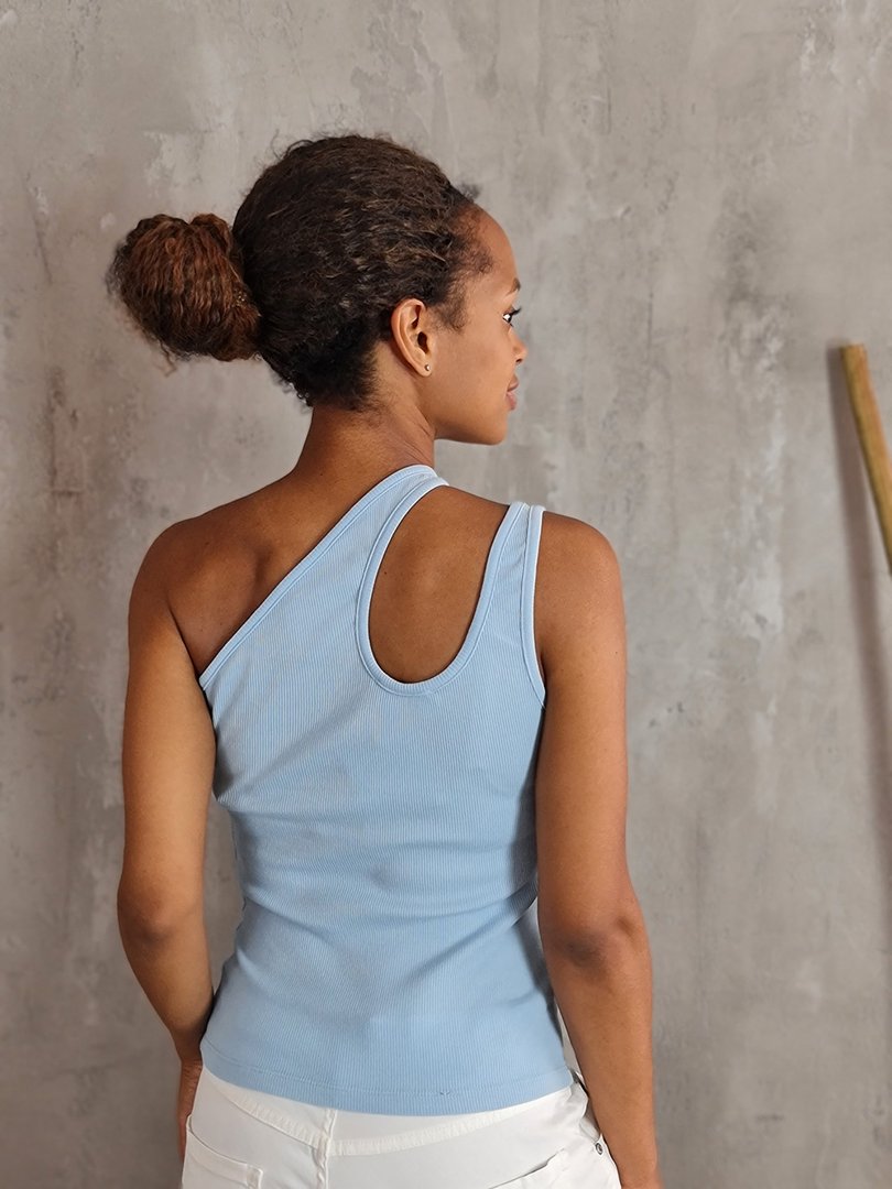 Топ Vicolo на одно плечо голубой, фотография №3