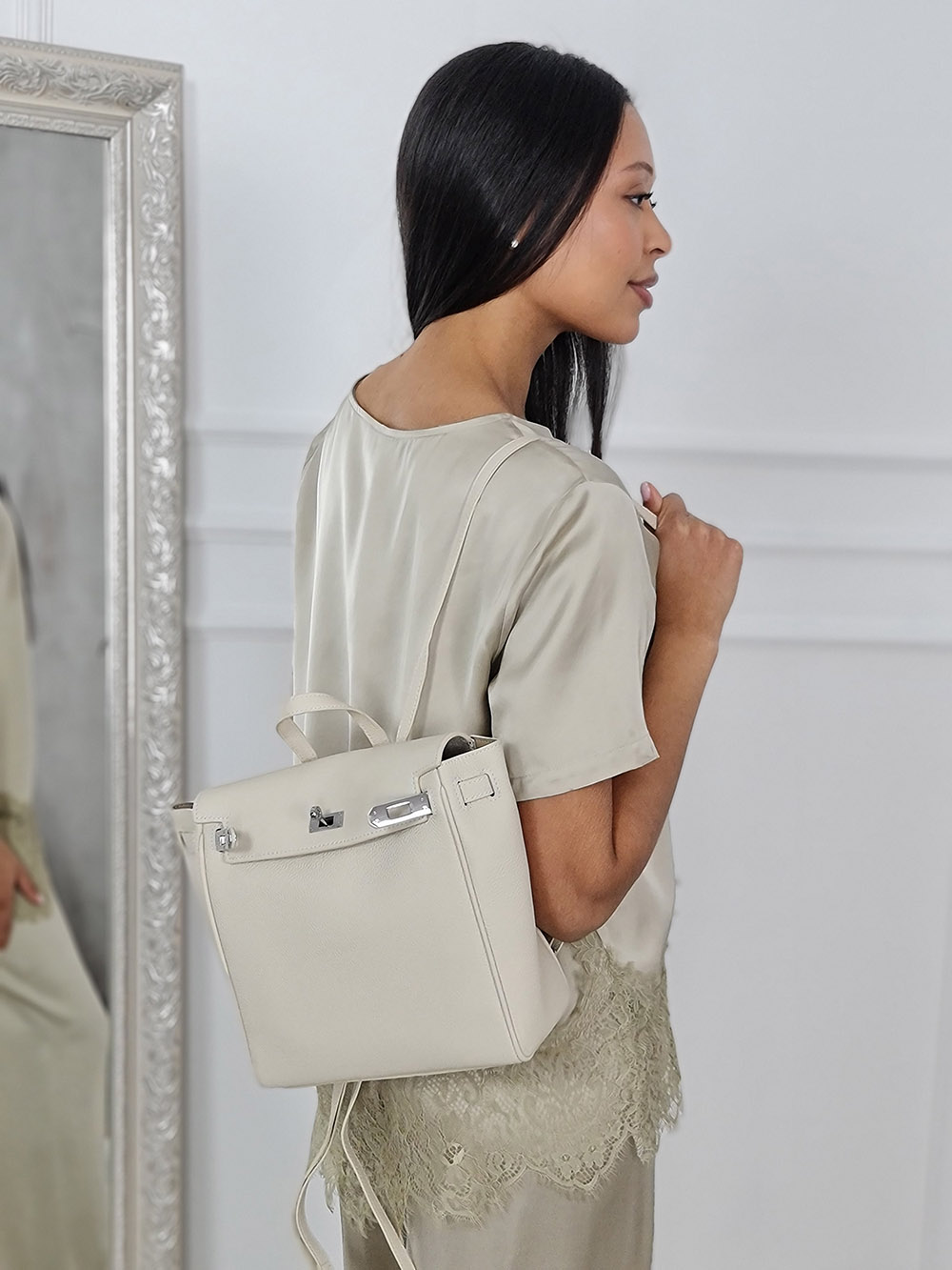 Рюкзак с серебрянной вставкой с ключиком кремовая, фотография №4