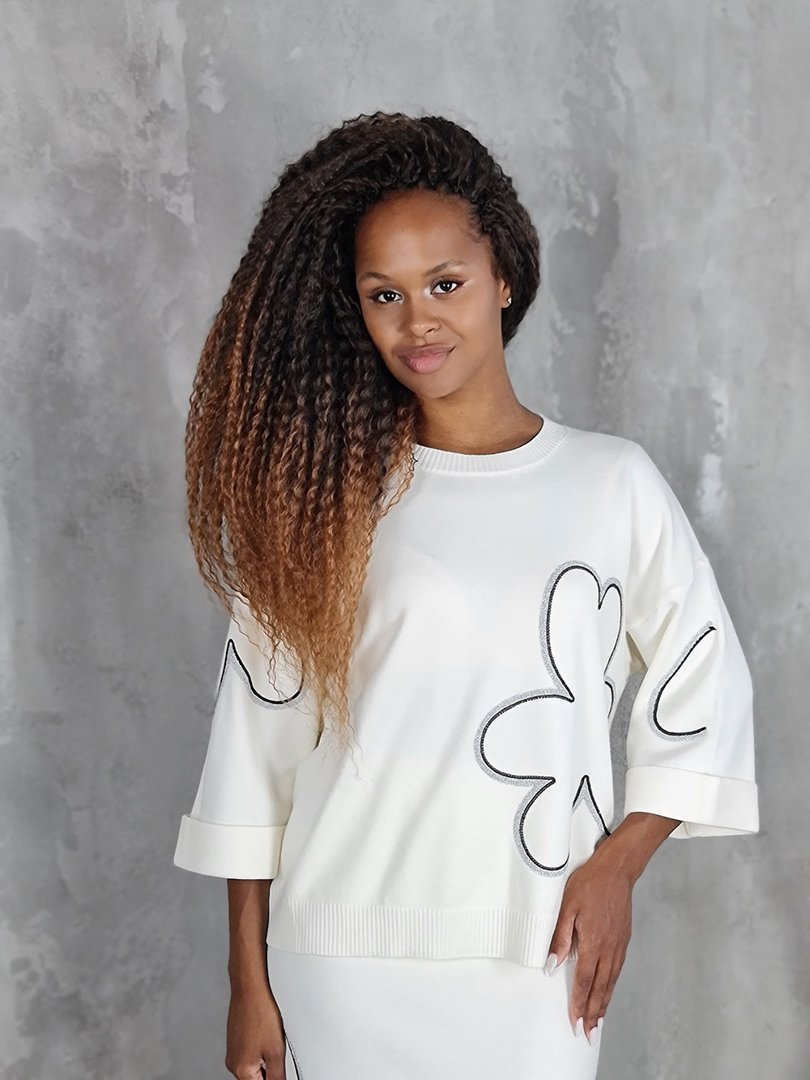Костюм BEAUTY WOMEN джемпер с вышивкой и юбка белый, фотография №4