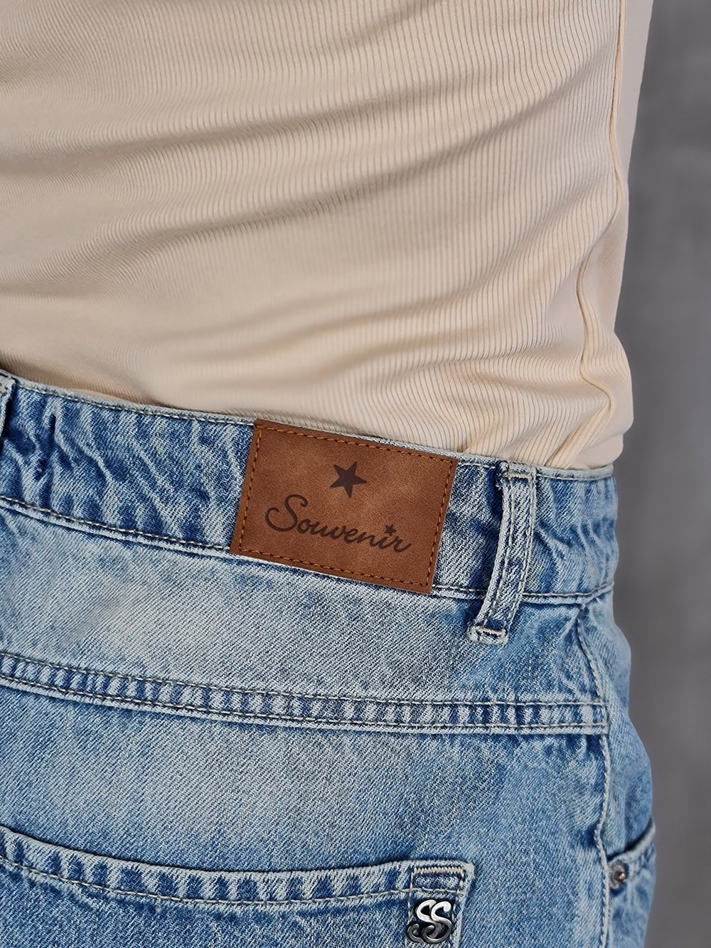 Джинсы Souvenir с подворотами и обрезанным краем голубые, фотография №3