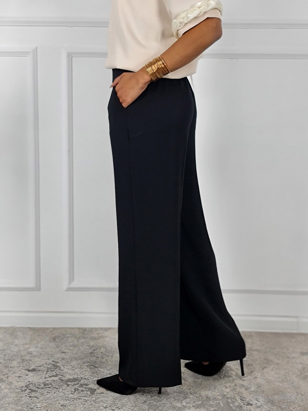 Брюки imperial с защипами на застежке резинка сзади черные, фотография №3