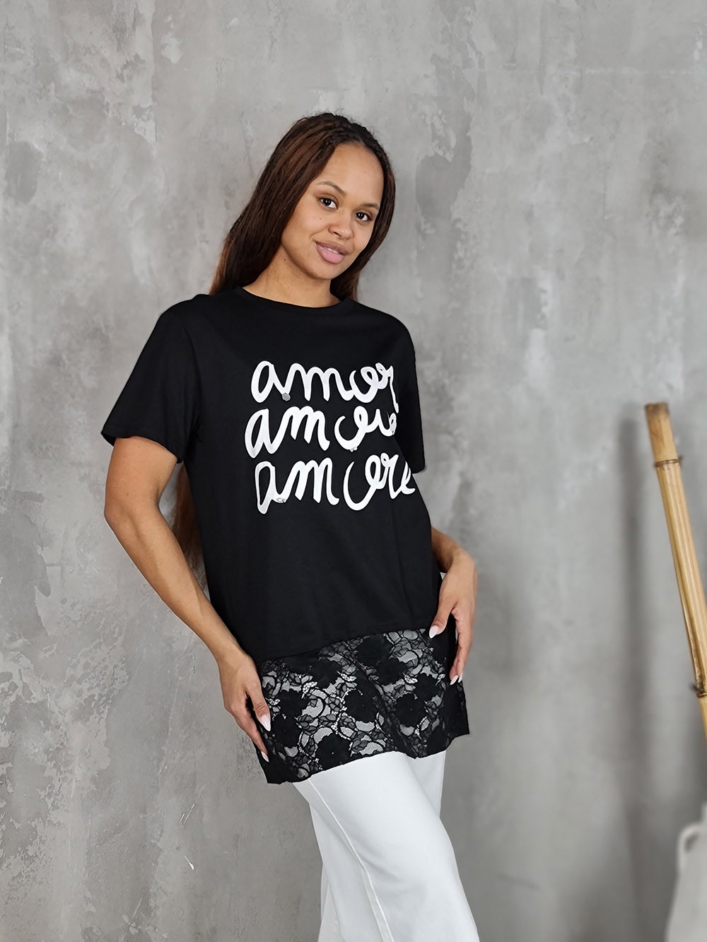 Футболка JEAN LOUIS FRANCOISE с надписью "amore" черная, фотография №1