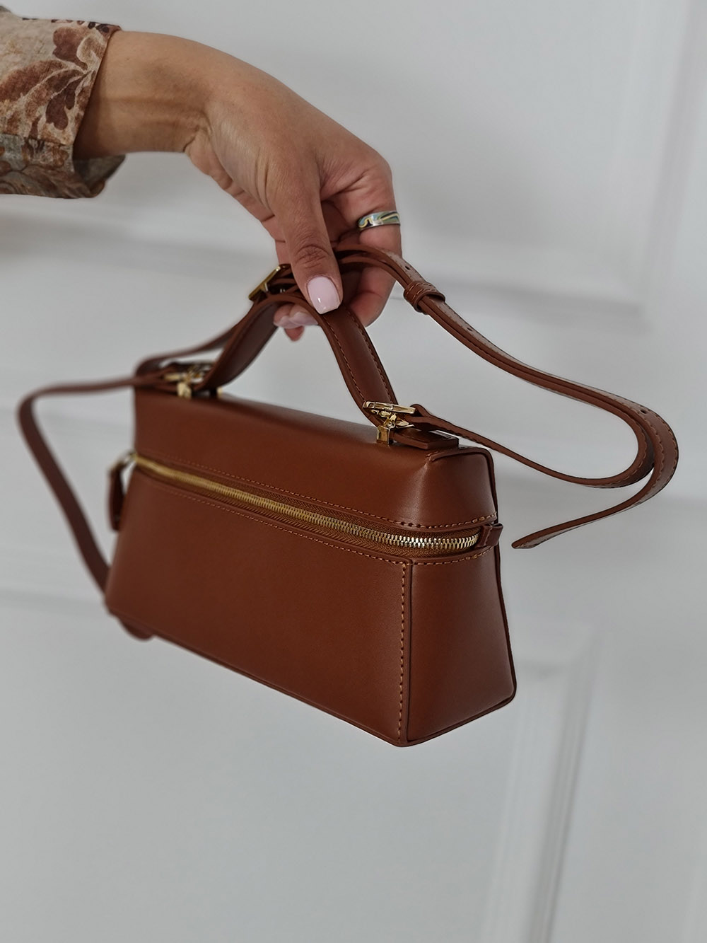 Сумка мини с сплошной молнией карамельная, фотография №3