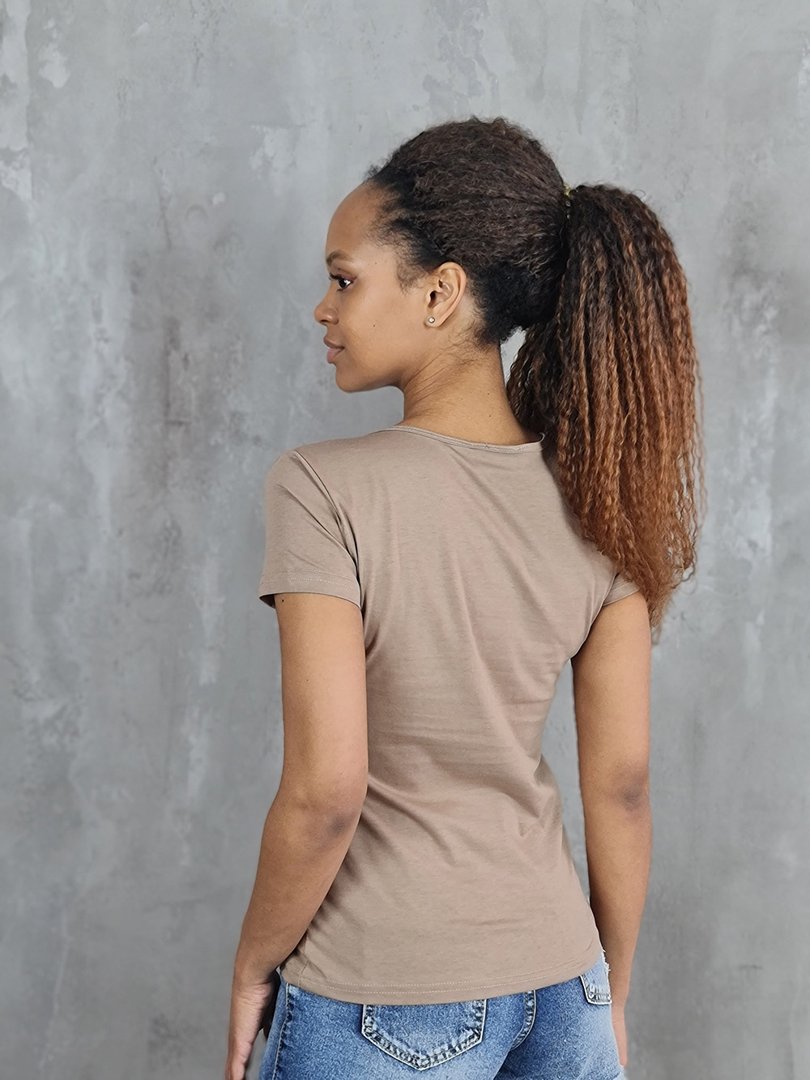 Футболка Roberta Biagi с V-образным вырезом песочная, фотография №2