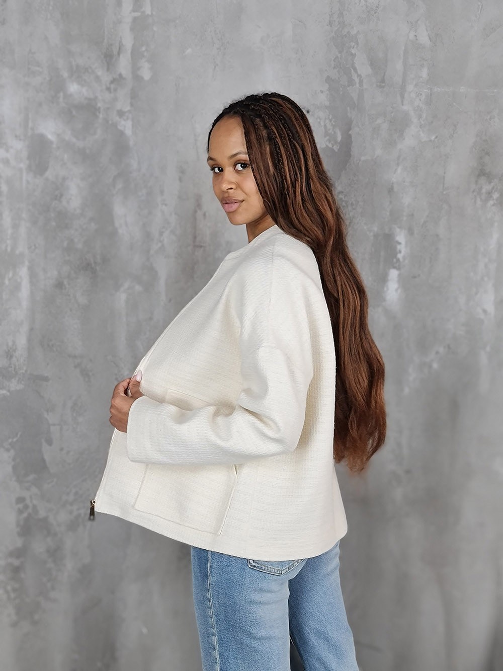 Бомбер CLOTHÉ на молнии молочный, фотография №5