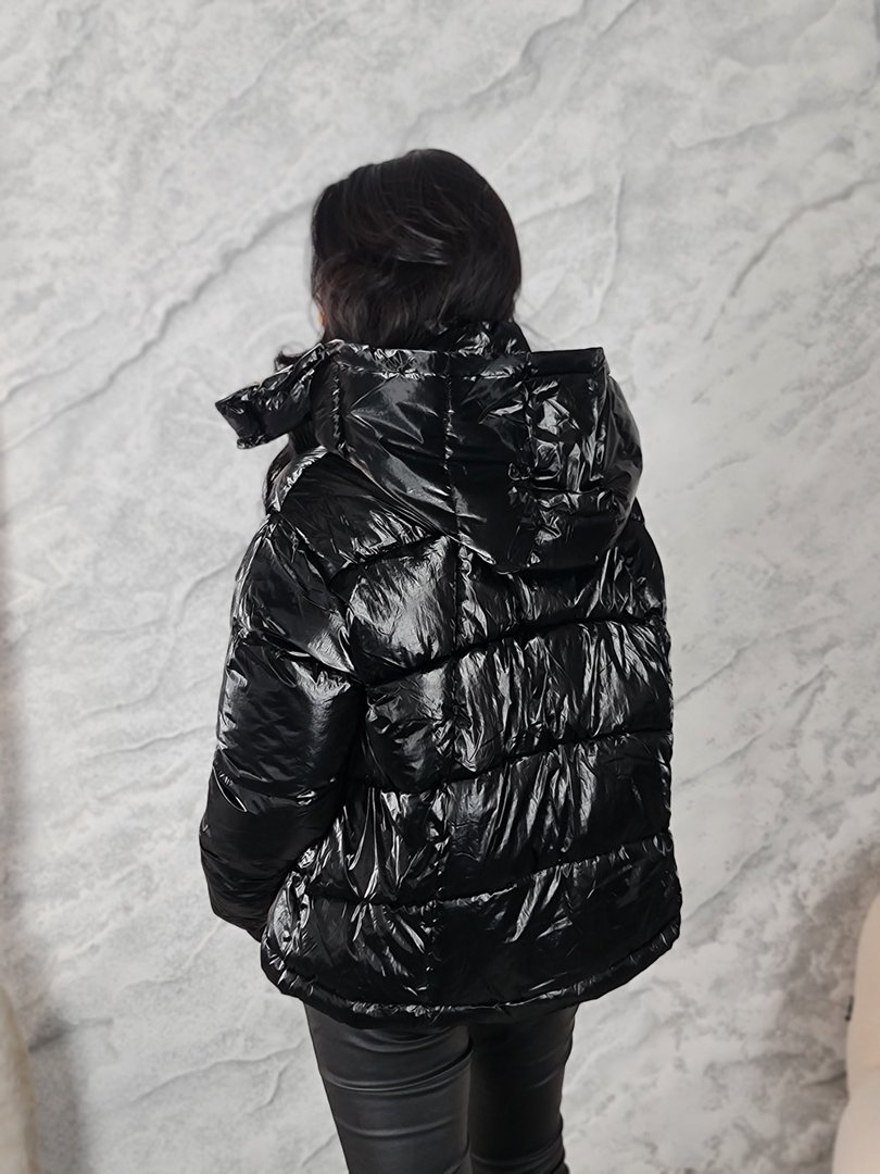 Куртка Monte Cervino с золотым капюшоном чёрная, фотография №4