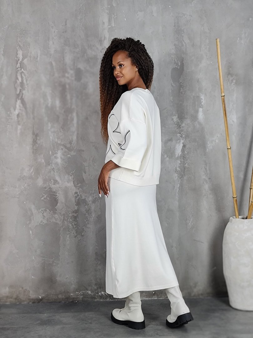 Костюм BEAUTY WOMEN джемпер с вышивкой и юбка белый, фотография №3