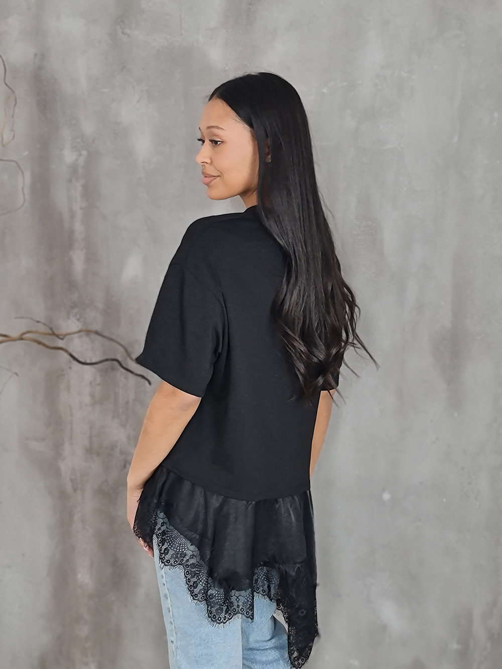Туника MIHO'S с атласным низом и кружевом черная, фотография №3