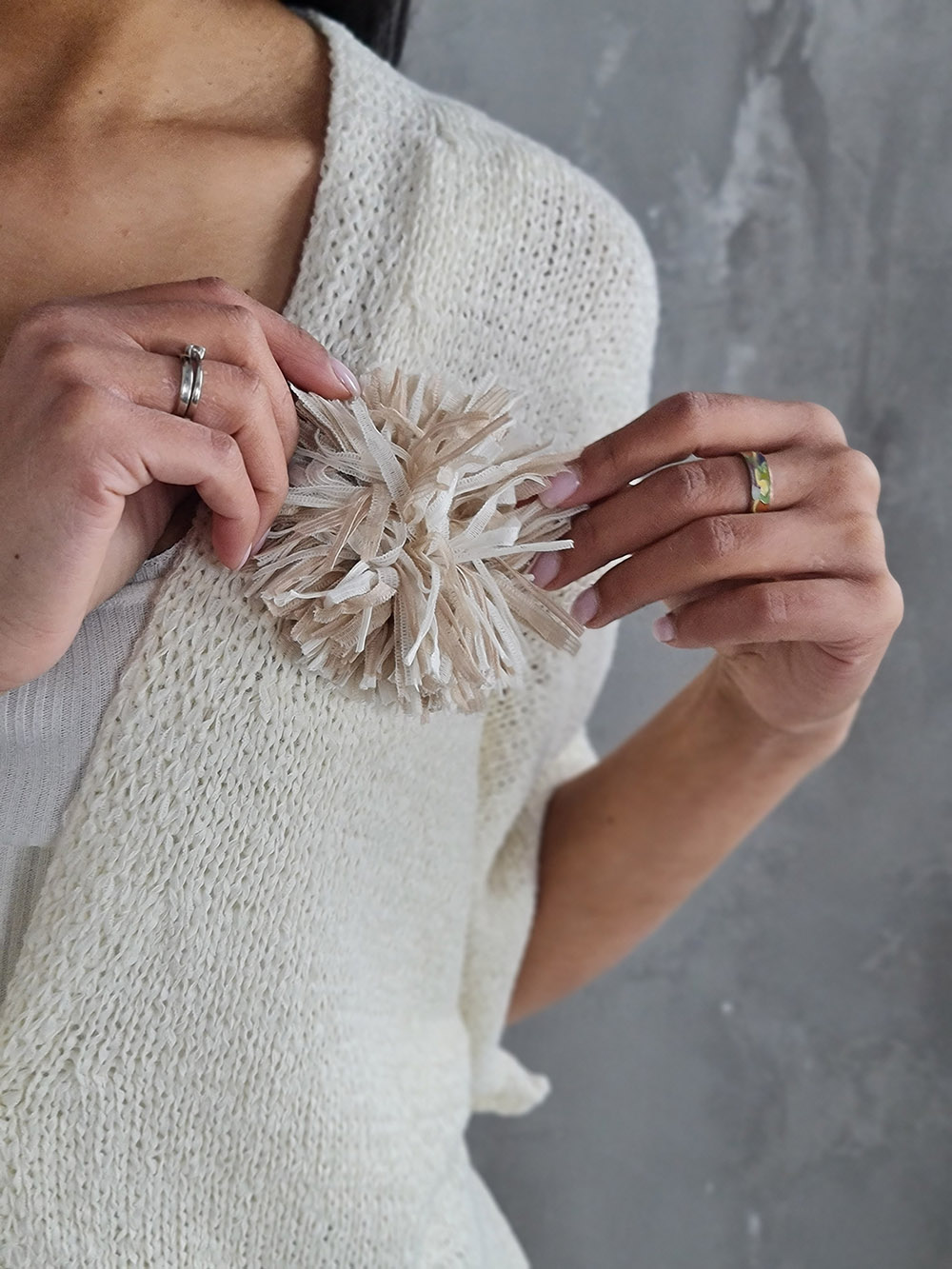 Жилет Motel с цветком на пуговицах кремовый, фотография №3