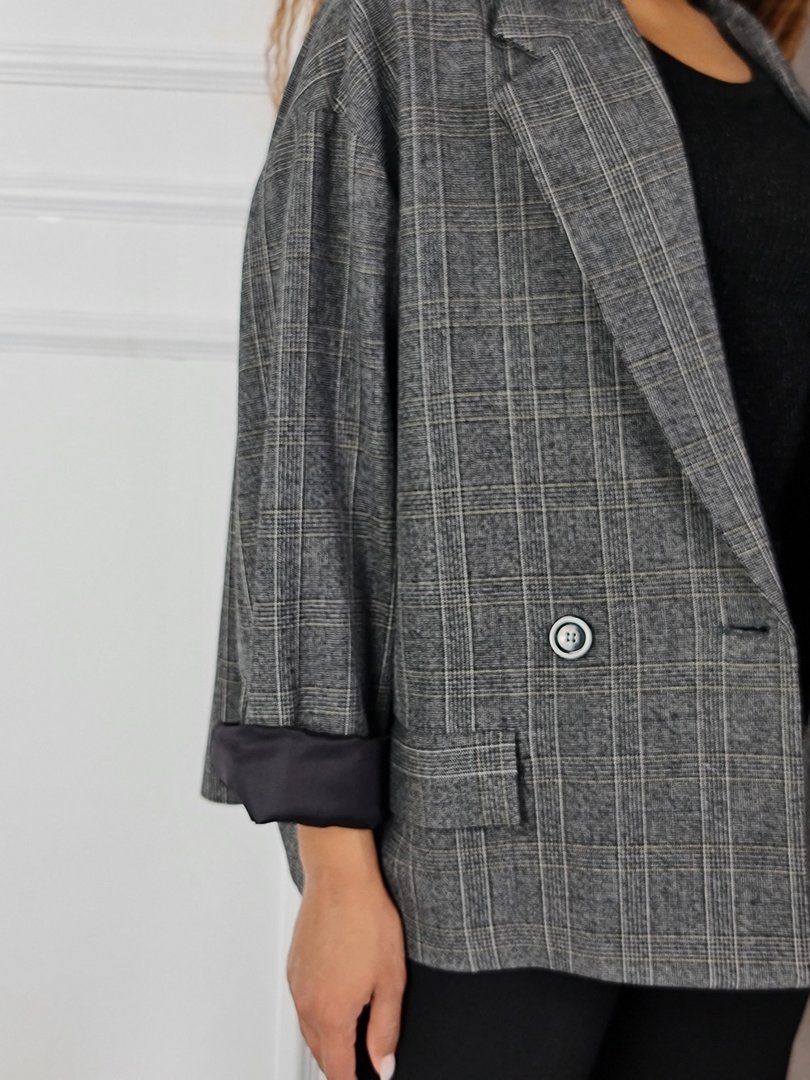 Пиджак Imperial оверсайз с карманами в большую клетку серый, фотография №5
