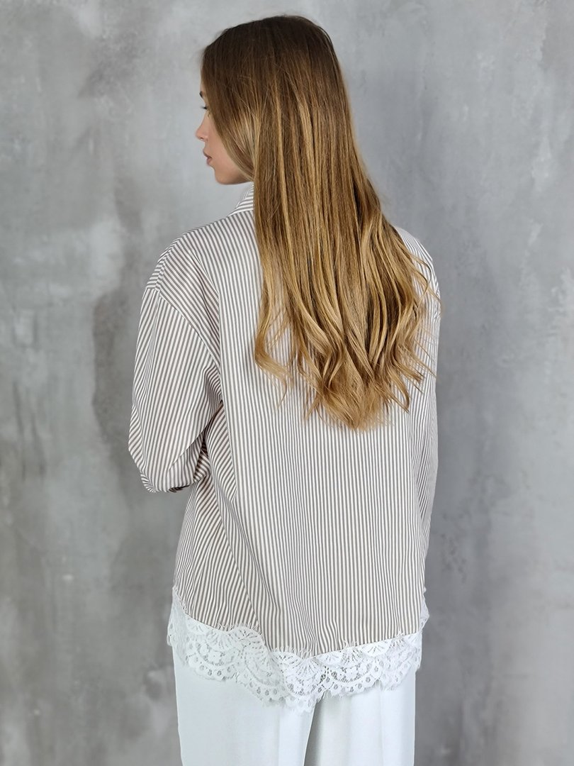 Рубашка MIHO'S с кружевом в полоску песочная, фотография №3