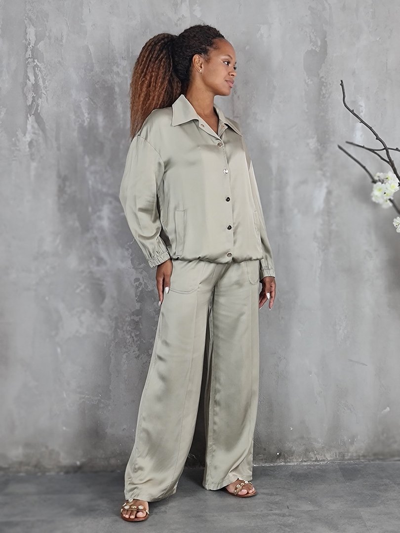 Костюм CLOTHÉ бомбер и брюки хаки, фотография №2