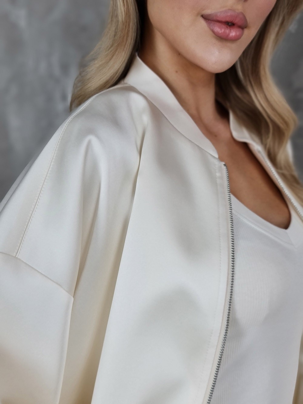 Бомбер Imperial атласный молочный, фотография №3