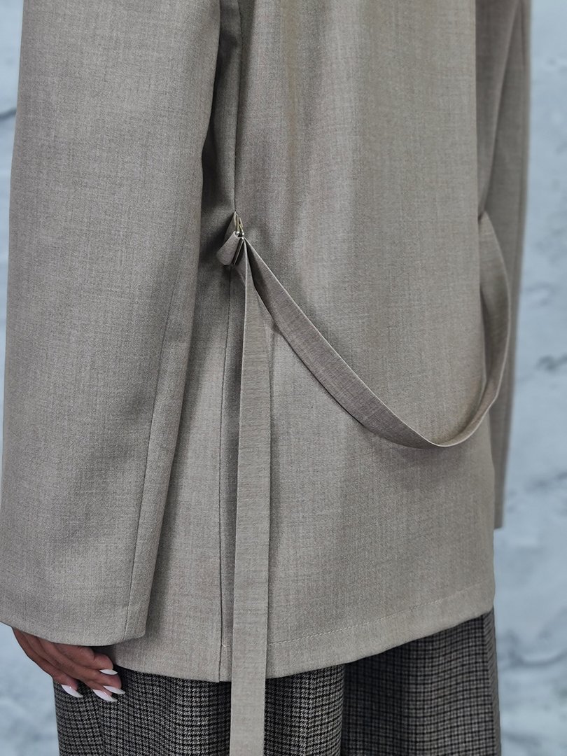 Пиджак Imperial с карманами на 2 пуговицах бежевый, фотография №4