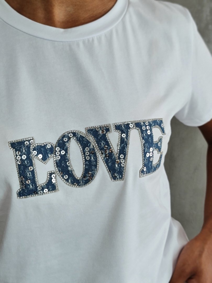 Футболка Naiif с голубой надписью LOVE и стразиками белая, фотография №2