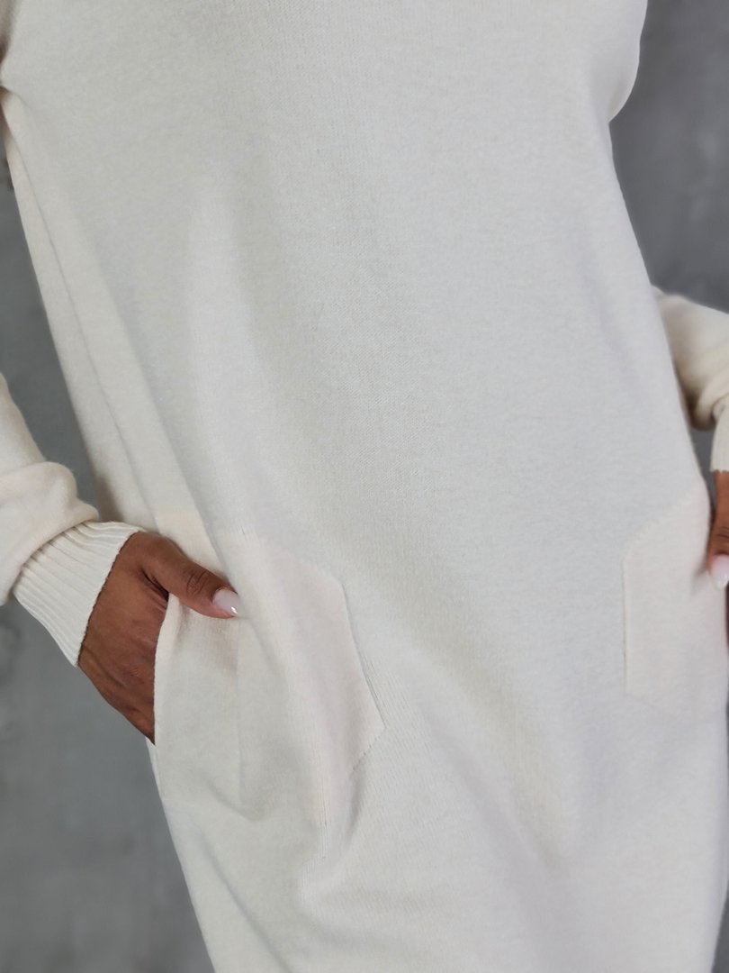 Платье Please теплое с воротом и карманами молочное, фотография №6