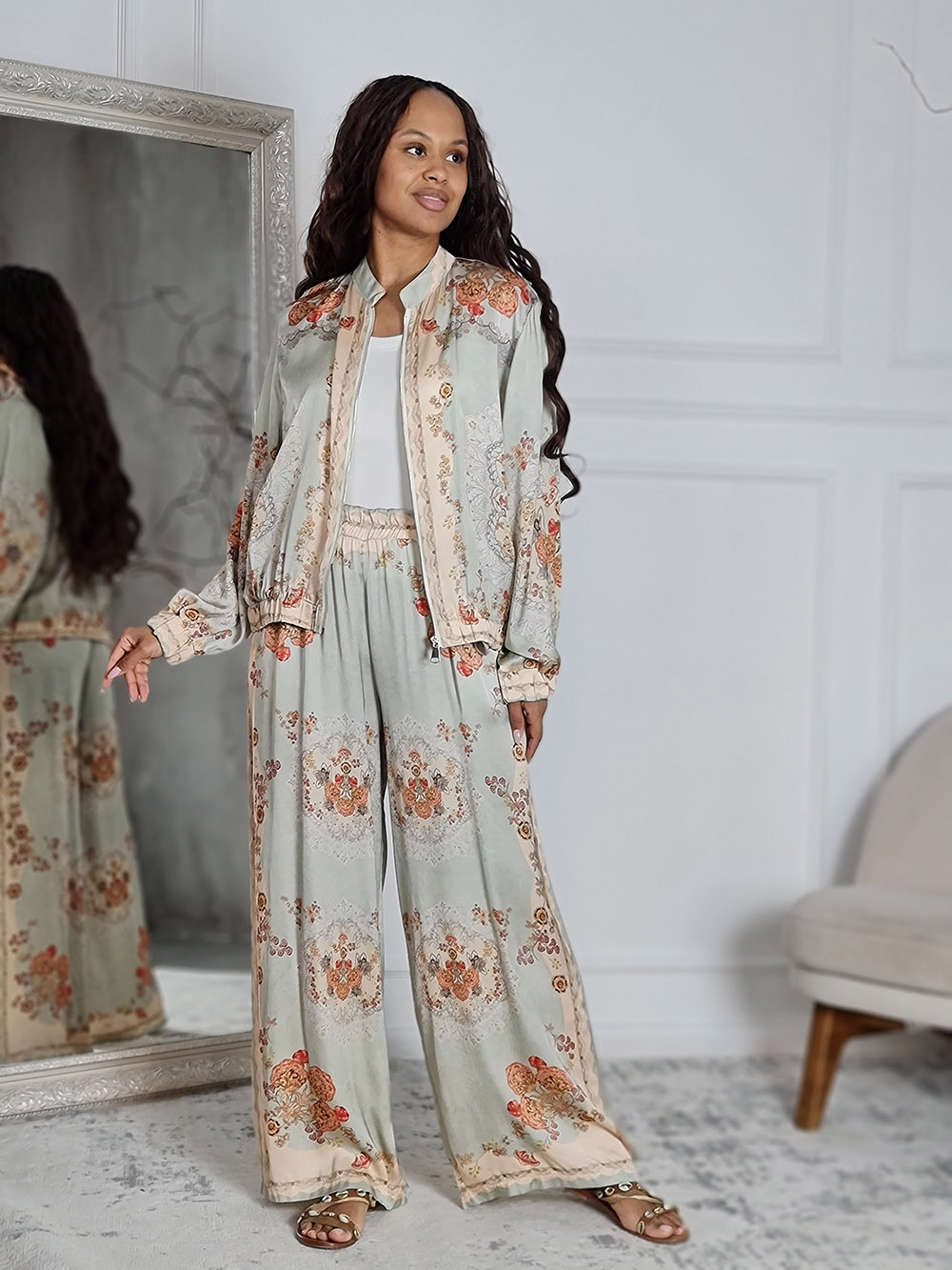 Костюм New Collection атласный бомбер и брюки с узорами ментол, фотография №1