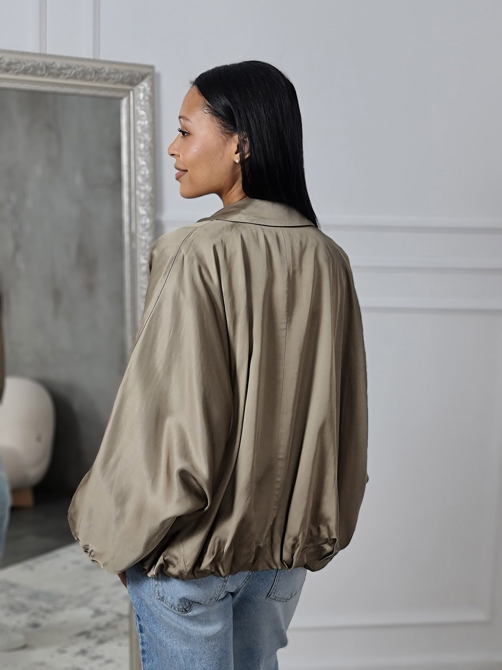 Бомбер CLOTHÉ атласный на молнии со складками тауп, фотография №4