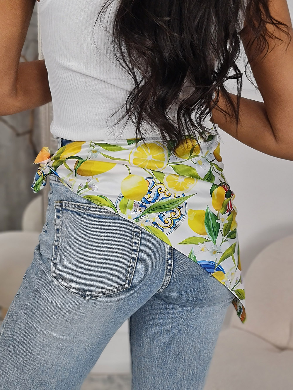 Платок с лимончиками белый  , фотография №3