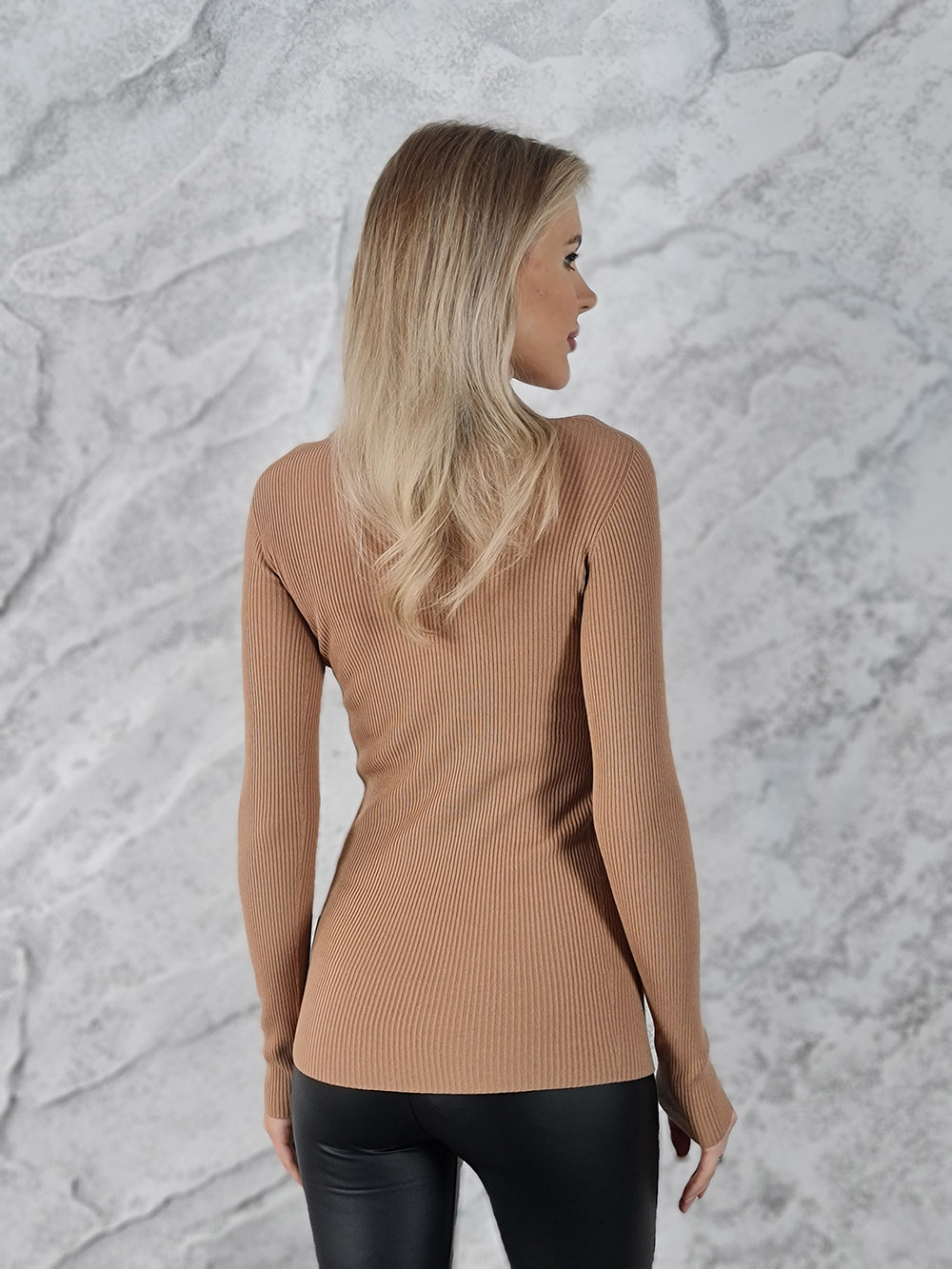 Водолазка Kontatto в рубчик бежевый , фотография №4